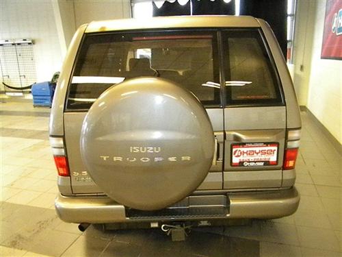 Isuzu Trooper 2001 photo 3