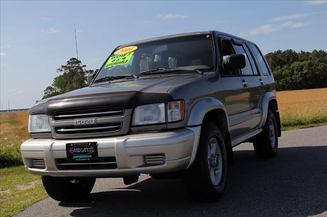 Isuzu Trooper 2001 photo 1