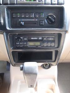 Isuzu Trooper 2001 photo 1