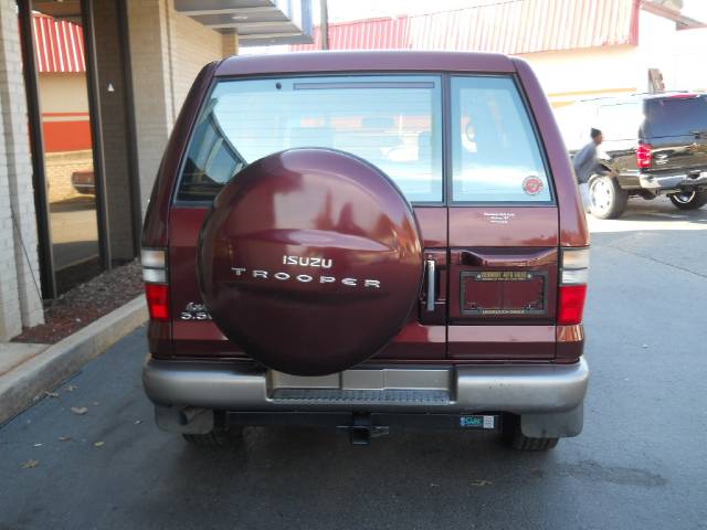 Isuzu Trooper 2002 photo 3