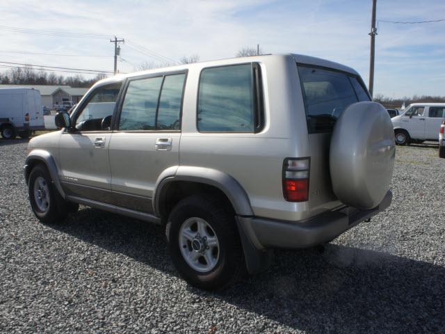 Isuzu Trooper 2002 photo 4