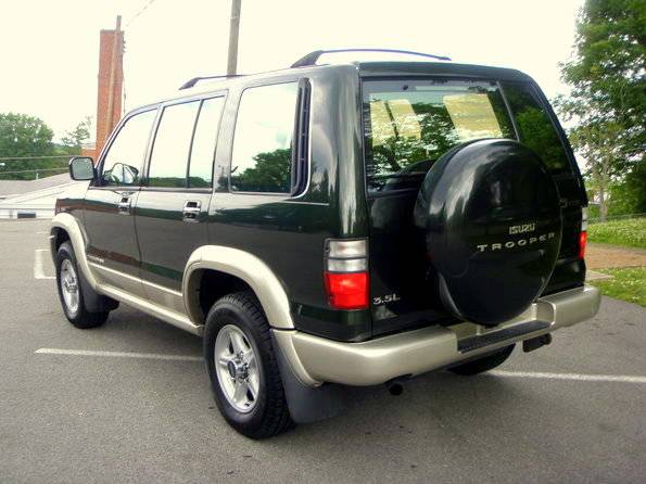 Isuzu Trooper 2002 photo 1