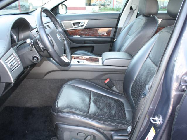 JAGUAR XF 2009 photo 3