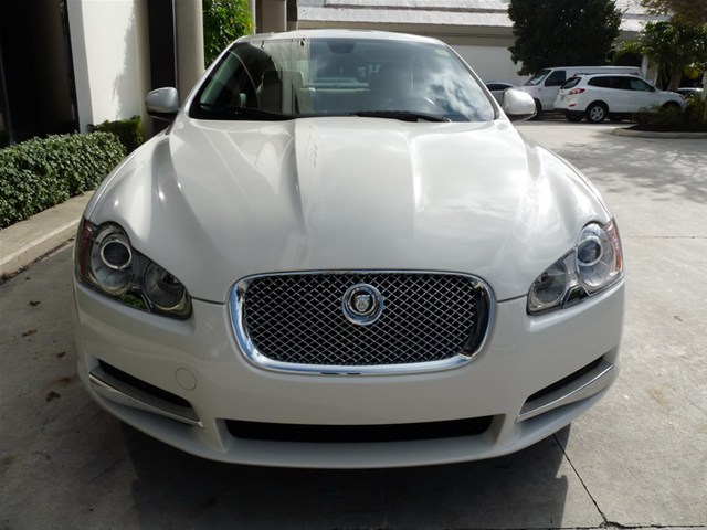 JAGUAR XF 2010 photo 1