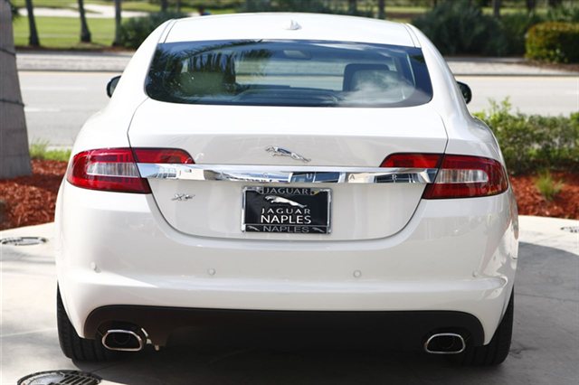 JAGUAR XF 2010 photo 4