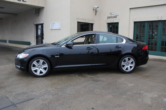 JAGUAR XF 2010 photo 2