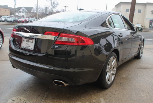 JAGUAR XF 2010 photo 5