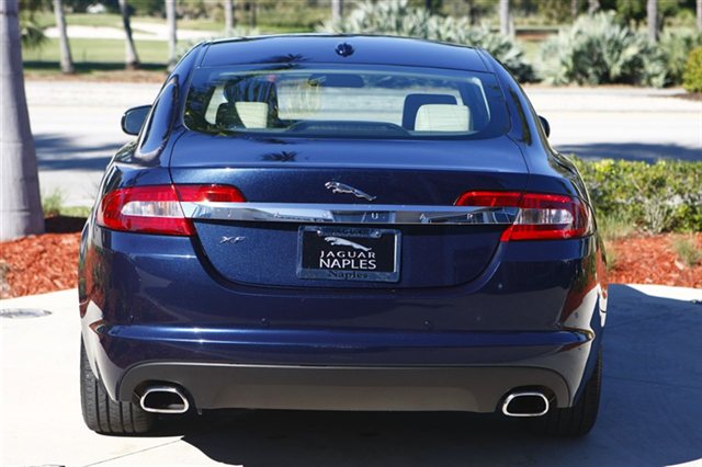 JAGUAR XF 2010 photo 4