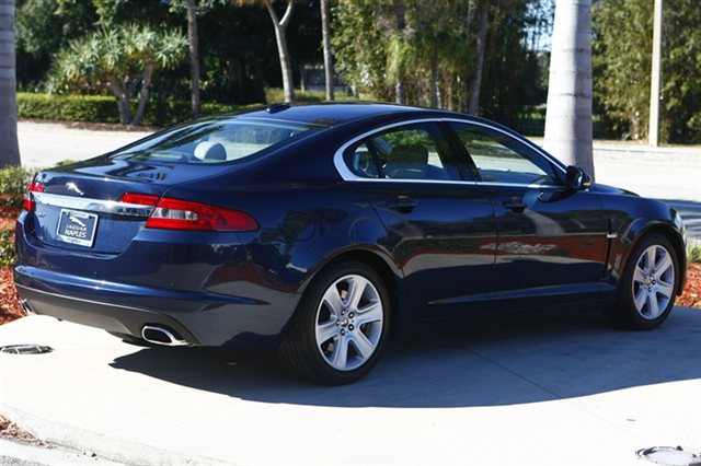 JAGUAR XF 2010 photo 5