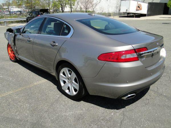 JAGUAR XF 2010 photo 3