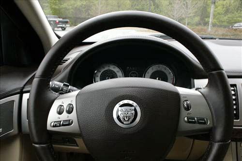 JAGUAR XF 2010 photo 4