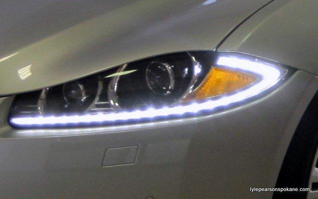 JAGUAR XF 2012 photo 2