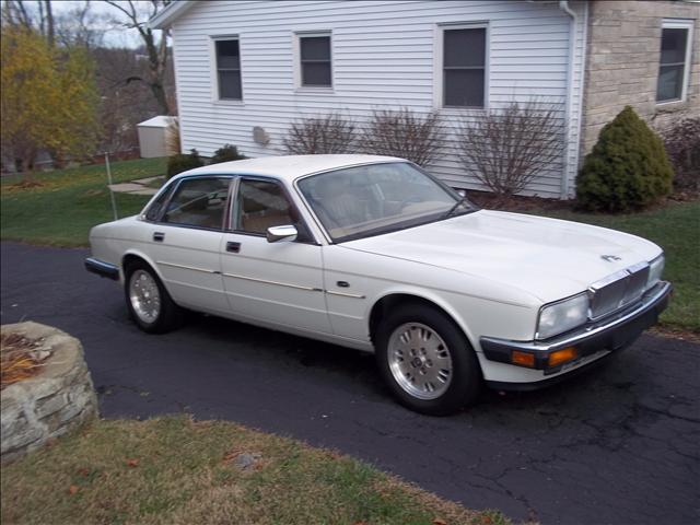 JAGUAR XJ6 Unknown Sedan