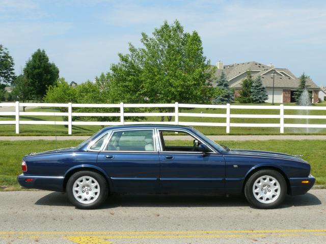 JAGUAR XJ8 3.5 Sedan