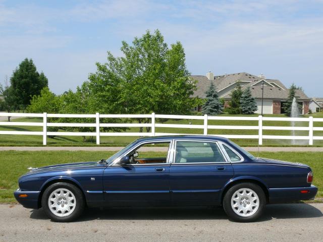 JAGUAR XJ8 1998 photo 1