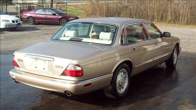 JAGUAR XJ8 1999 photo 2