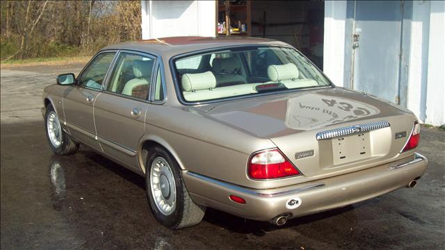 JAGUAR XJ8 1999 photo 4