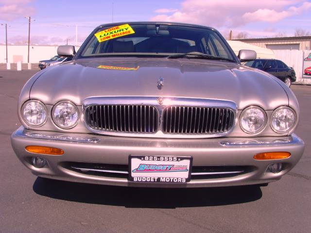 JAGUAR XJ8 Unknown Sedan