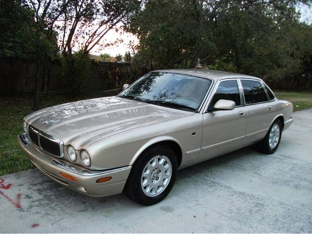 JAGUAR XJ8 1999 photo 5