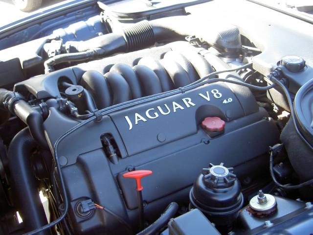 JAGUAR XJ8 1999 photo 1