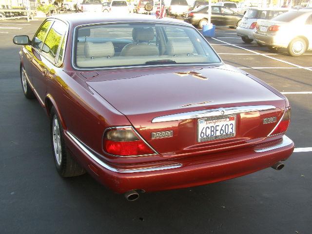 JAGUAR XJ8 1999 photo 4