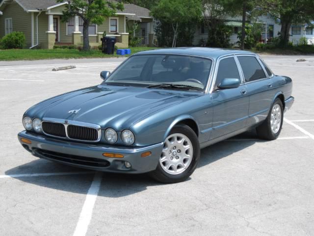 JAGUAR XJ8 2000 photo 2