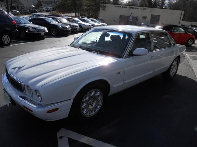 JAGUAR XJ8 2000 photo 3