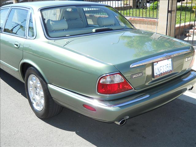 JAGUAR XJ8 2000 photo 4