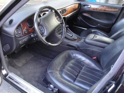 JAGUAR XJ8 2000 photo 4