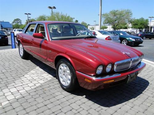 JAGUAR XJ8 2002 photo 3