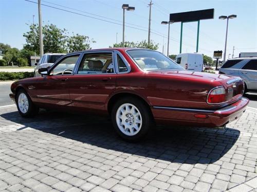 JAGUAR XJ8 2002 photo 4