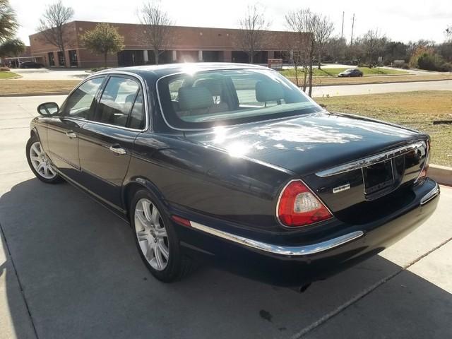 JAGUAR XJ8 2004 photo 4