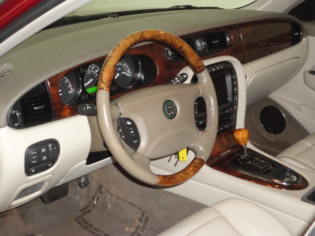 JAGUAR XJ8 2004 photo 1