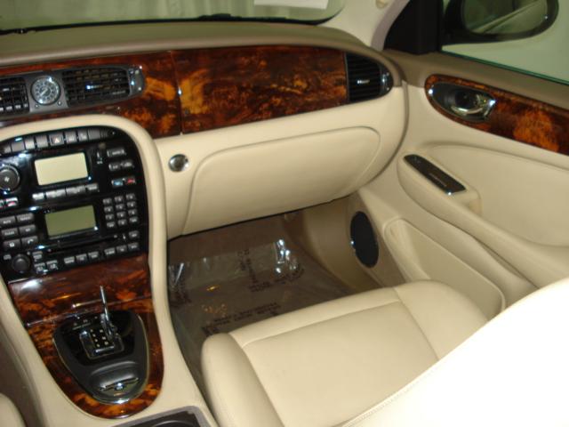 JAGUAR XJ8 2005 photo 3