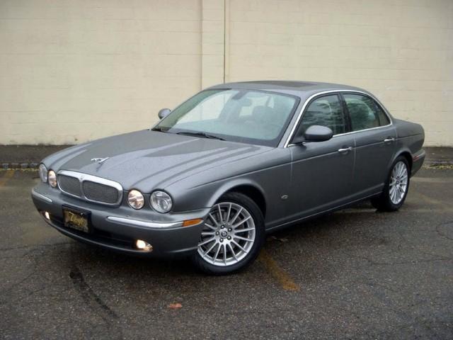 JAGUAR XJ8 2006 photo 2