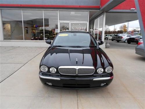 JAGUAR XJ8 2006 photo 1