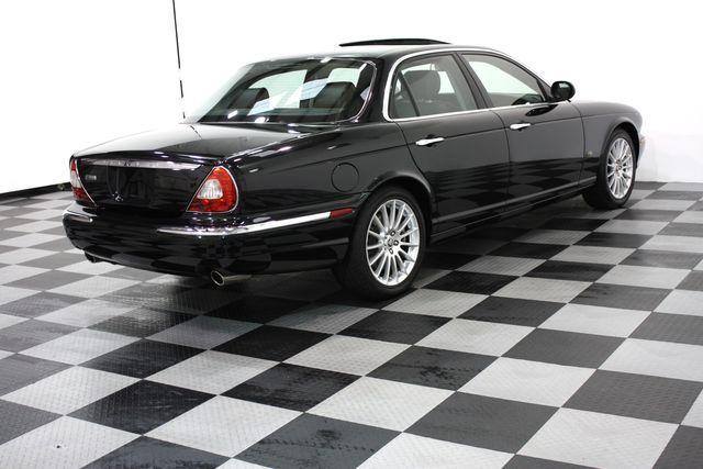 JAGUAR XJ8 2007 photo 2