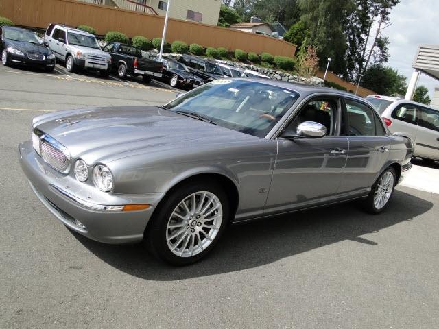 JAGUAR XJ8 2007 photo 4