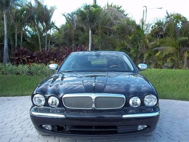 JAGUAR XJ8 2007 photo 1