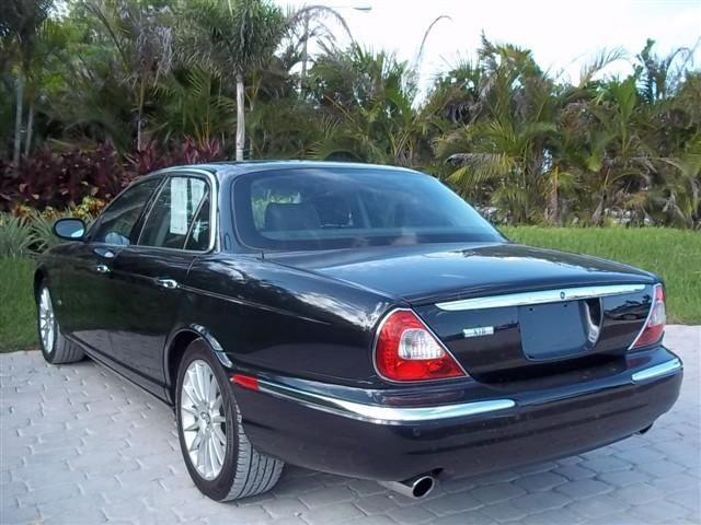 JAGUAR XJ8 2007 photo 4