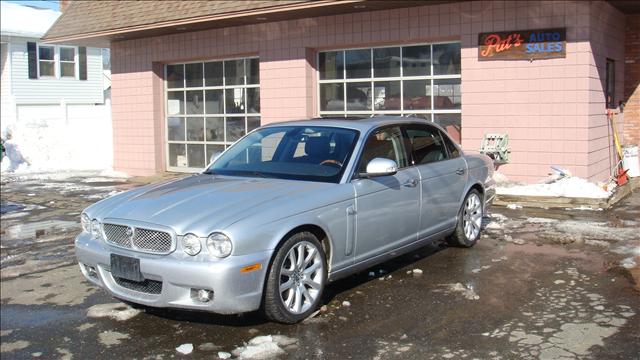 JAGUAR XJ8 ESi Sedan