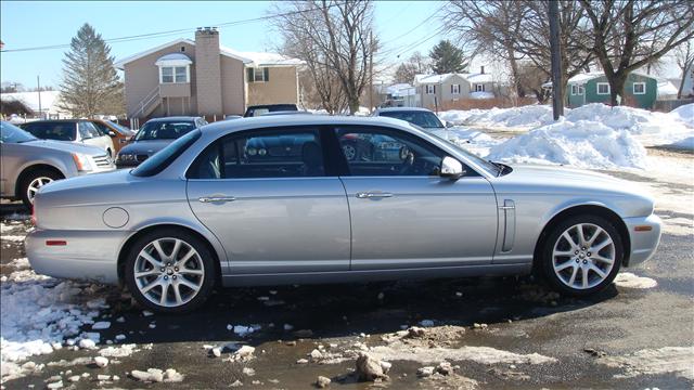 JAGUAR XJ8 2008 photo 2