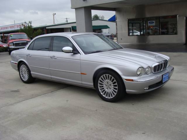 JAGUAR XJ Series Coupe Sedan