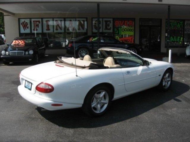 JAGUAR XK8 1999 photo 3