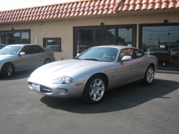 JAGUAR XK8 2000 photo 1