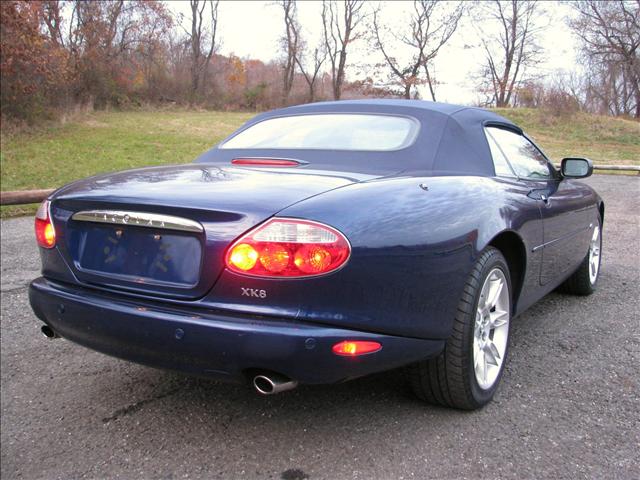 JAGUAR XK8 2001 photo 4