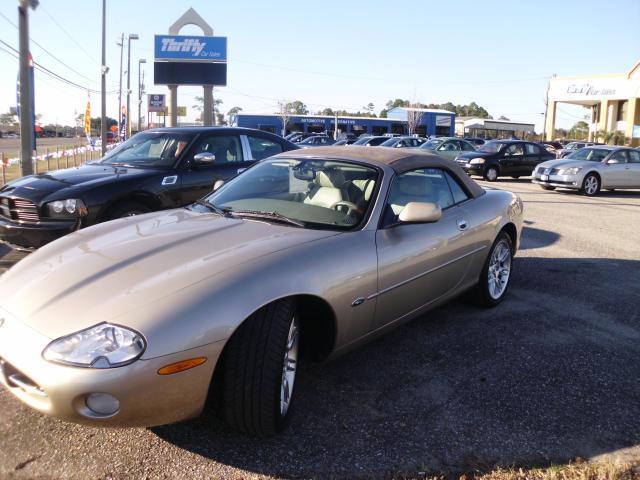 JAGUAR XK8 Base Convertible