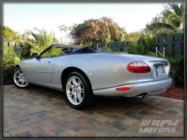 JAGUAR XK8 2001 photo 5