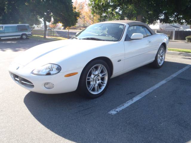 JAGUAR XK8 2001 photo 1