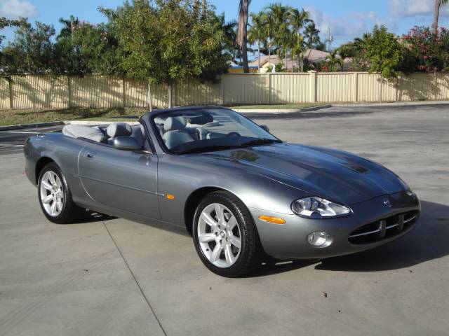 JAGUAR XK8 Base Convertible